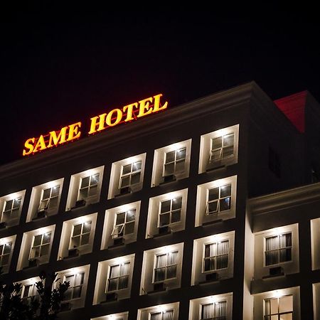 Same Hotel Malang Esterno foto