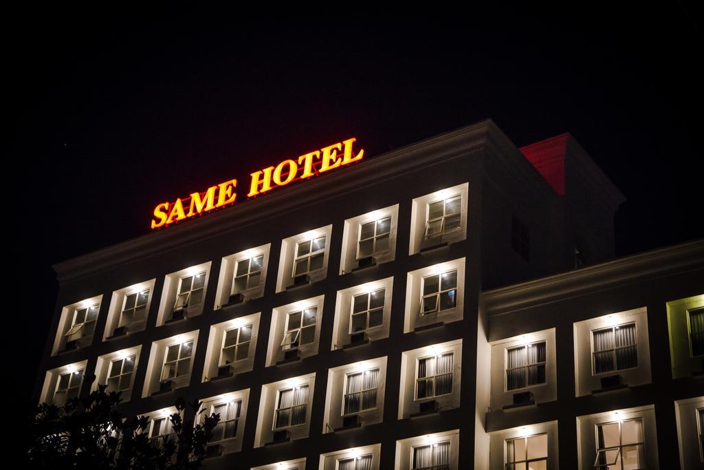 Same Hotel Malang Esterno foto
