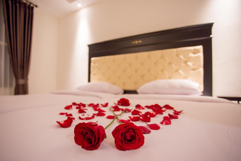 Same Hotel Malang Esterno foto