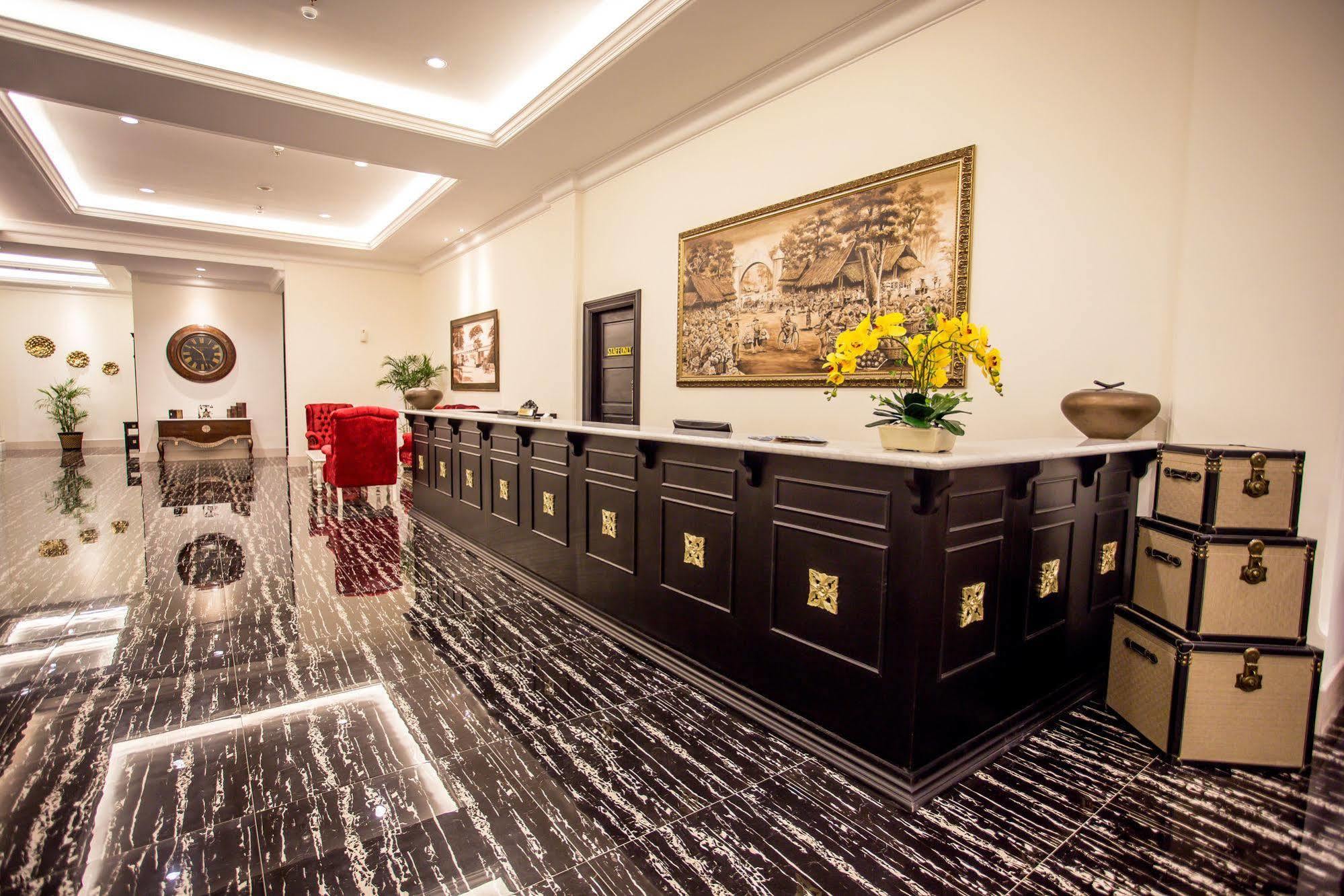 Same Hotel Malang Esterno foto